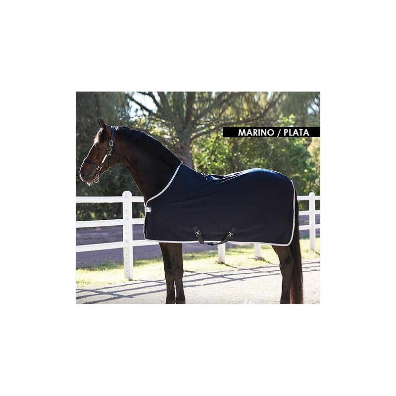 Manta de secado para caballo.